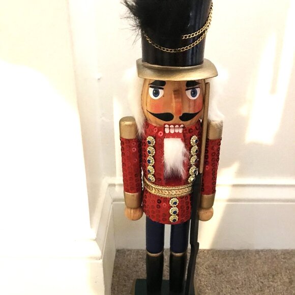 Wooden Nutcracker,Vintage 14" tall Red King - Picture 1 of 3